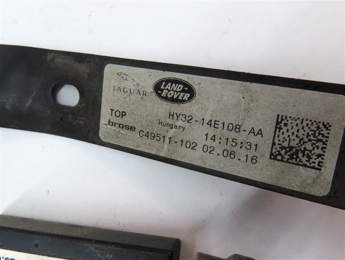 Thumbnail 6: 2017 LAND ROVER DISCOVERY SPORT (L550) TRUNK OPEN KICK PANEL MODULE w/ SENSORS
