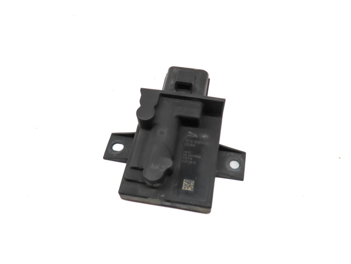 Thumbnail 1: 15-19 JAGUAR E-PACE F-PACE XE XF / LAND ROVER DISCOVERY SPORT - FUEL PUMP MODULE