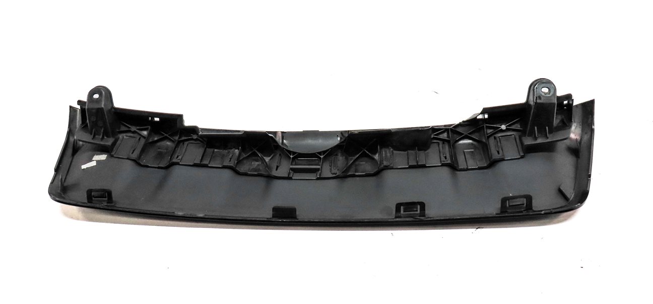 Thumbnail 5: 2017 LAND ROVER DISCOVERY SPORT (L550) REAR BUMPER LOWER VALANCE TRIM (BLACK)