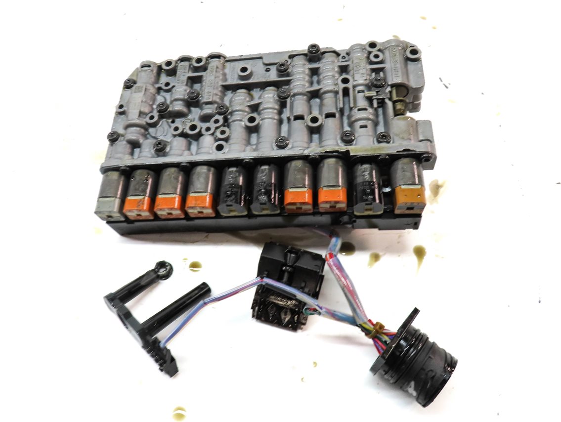 Thumbnail 4: 2014-2017 RANGE ROVER EVOQUE DISCOVERY SPORT (L538 L550) TRANSMISSION VALVE BODY