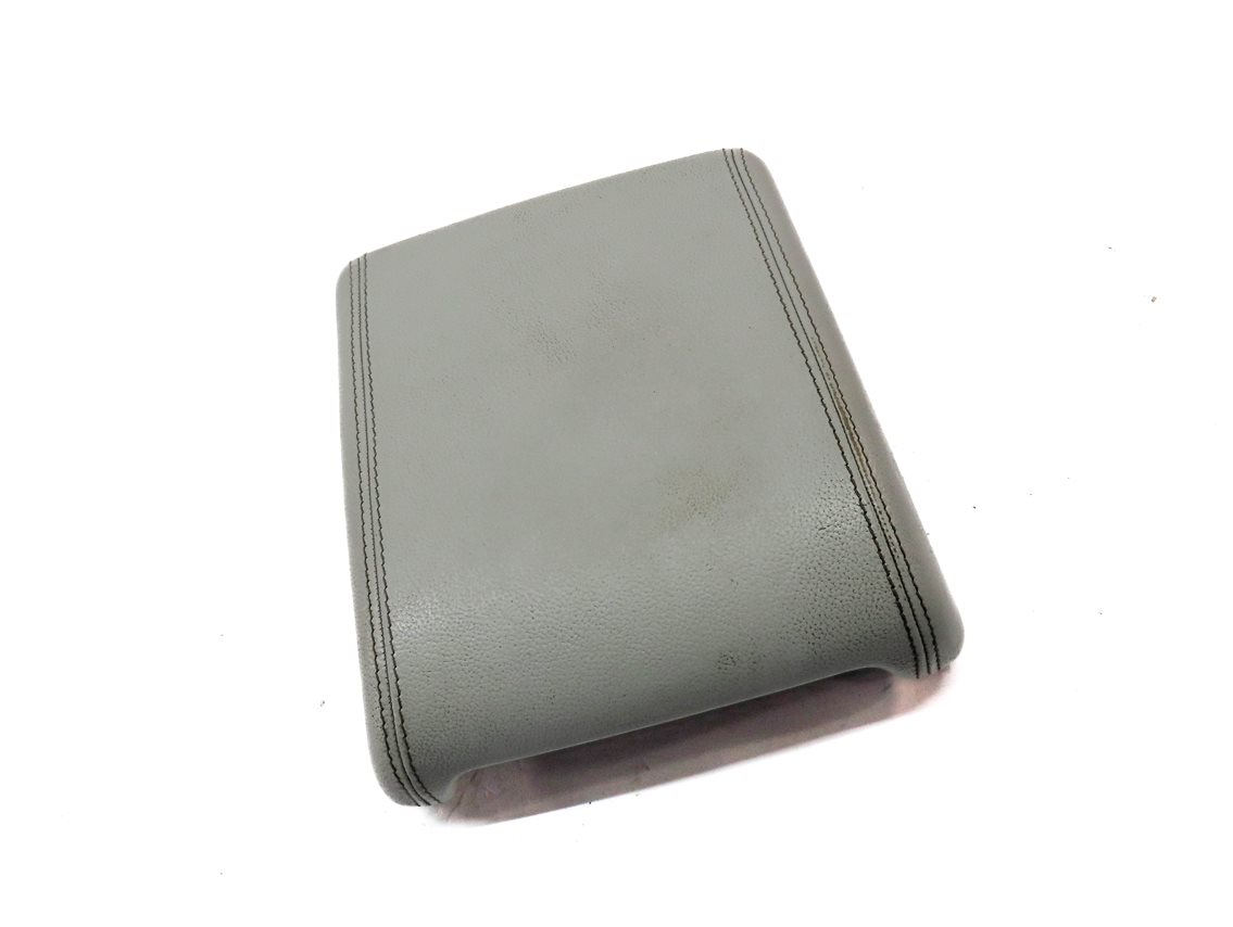 Thumbnail 3: 17-19 LAND ROVER DISCOVERY SPORT (L550) FRONT CENTER CONSOLE ARMREST LID (Grey)