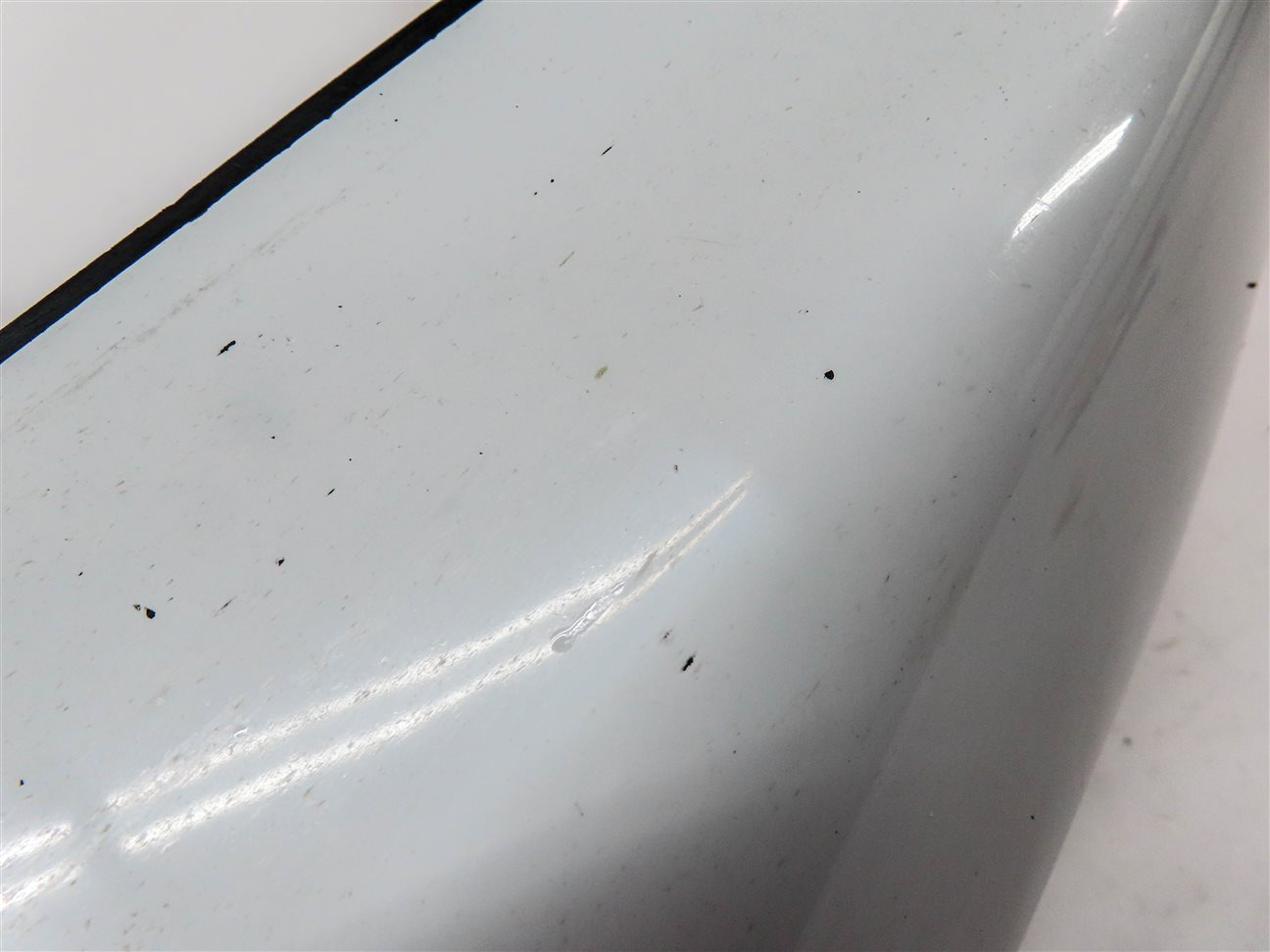 Thumbnail 8: 2017 LAND ROVER DISCOVERY SPORT (L550) REAR RIGHT LOWER DOOR TRIM PANEL (White)