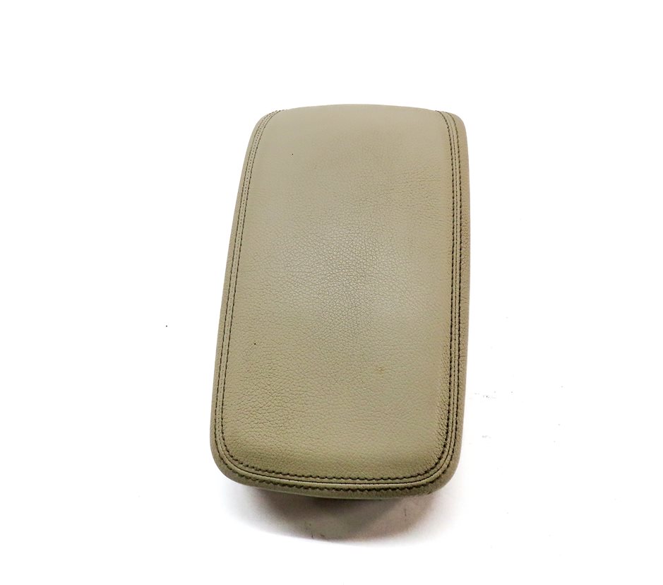 Thumbnail 2: 2014-2019 MERCEDES CLA250 CLA45 (C117) FRONT CENTER CONSOLE ARMREST LID (Beige)
