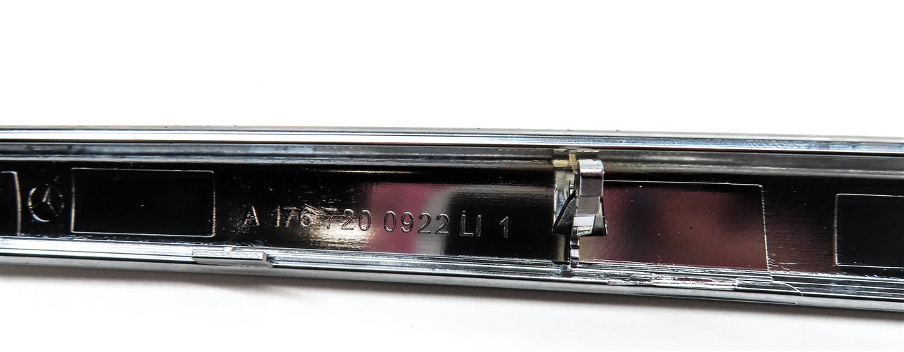 Thumbnail 19: 2016 MERCEDES CLA250 (W117) INTERIOR FRONT REAR DOOR TRIM SET (ALUMINUM FINISH)
