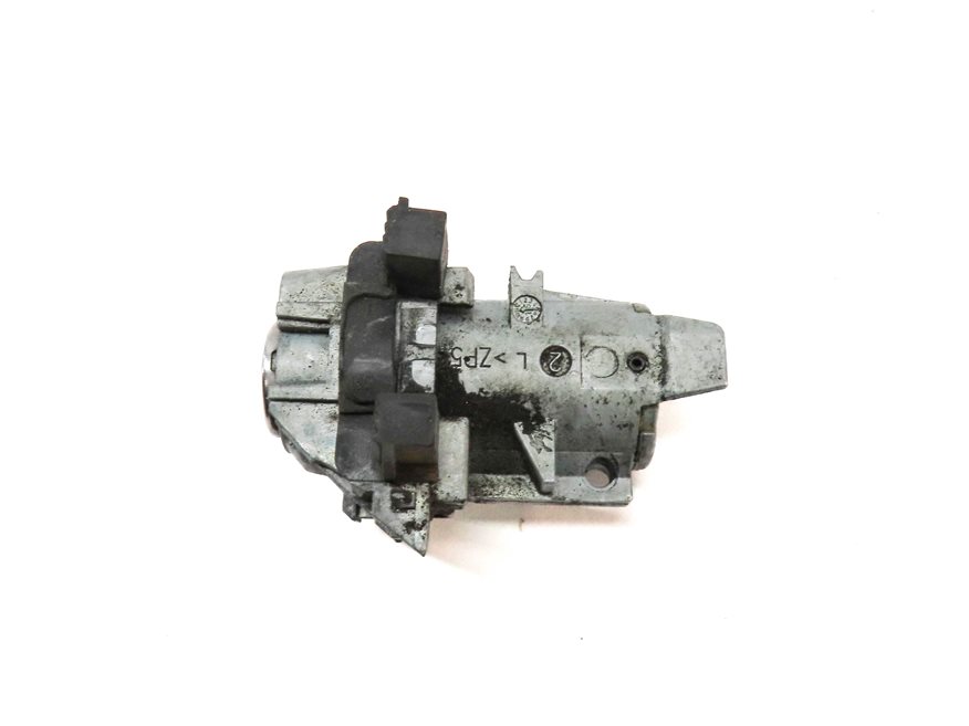 Thumbnail 5: 2016 MERCEDES CLA250 (W117) FRONT LEFT DRIVER DOOR LOCK CYLINDER w/ KEY SET/2