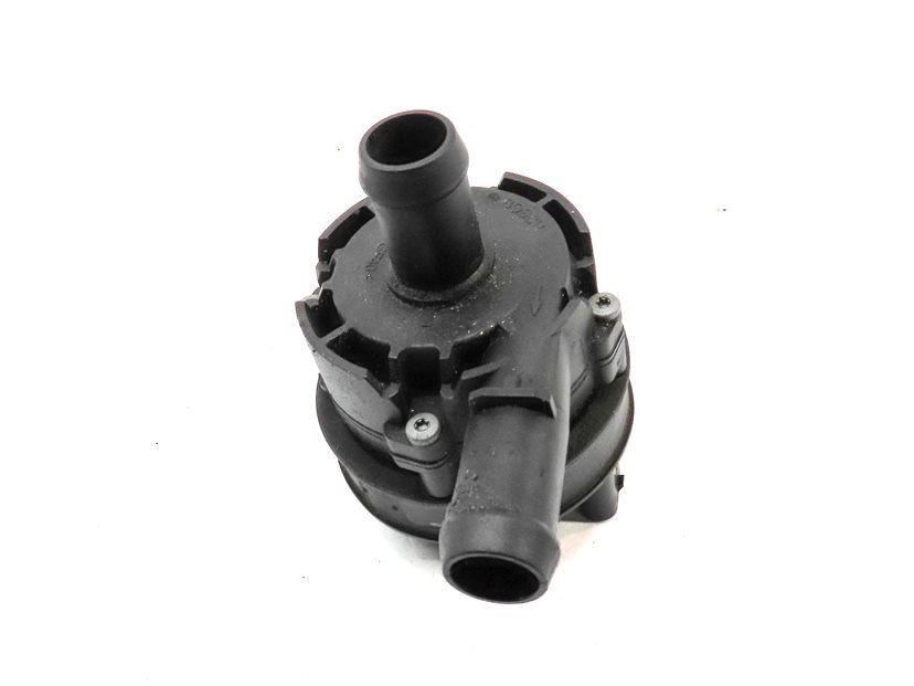 Thumbnail 2: 2016 MERCEDES CLA250 (W117) 2.0L ENGINE AUXILIARY WATER COOLANT PUMP