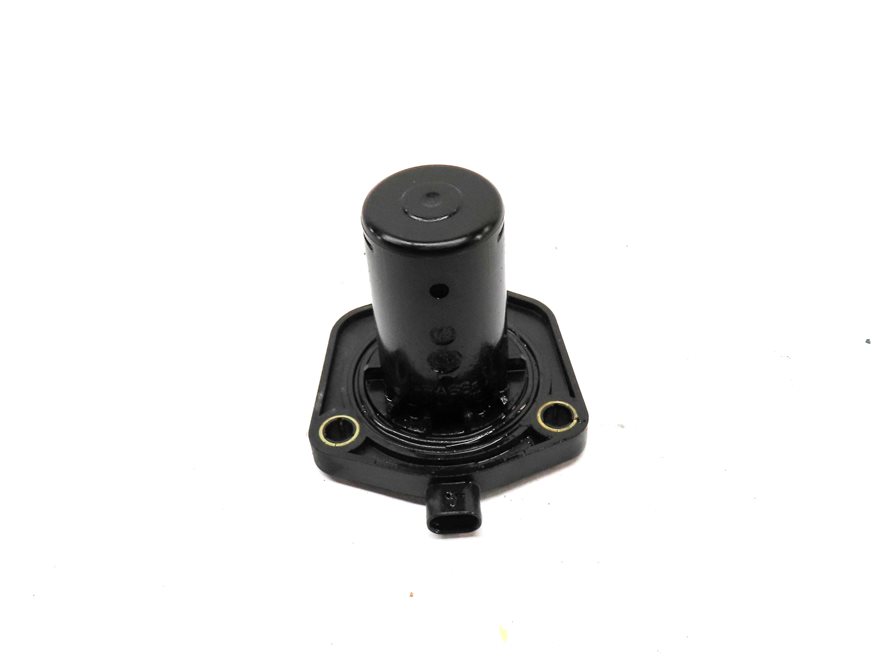 Thumbnail 2: 2016 MERCEDES CLA250 (W117) 2.0L (270.920) ENGINE MOTOR OIL FLUID LEVEL SENSOR