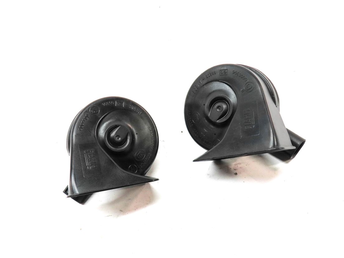 Thumbnail 3: 14-17 MERCEDES B250 CLA250 GLA250 (C117 W117 W246 X156) HIGH & LOW TONE HORN SET