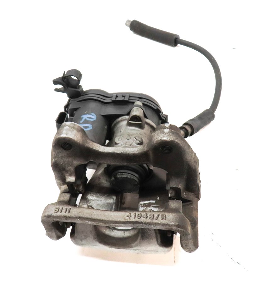 Thumbnail 6: 14-17 MERCEDES B ELECTRIC (W242) REAR RIGHT PASSENGER BRAKE CALIPER w/ ACTUATOR