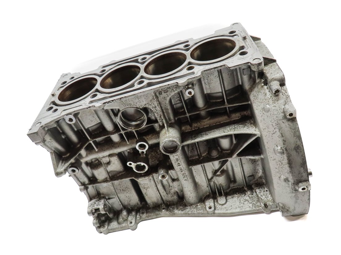 Thumbnail 3: 15-18 MERCEDES CLA250 GLA250 (C117 W117 X156) 2.0L M270 ENGINE CYLINDER BLOCK