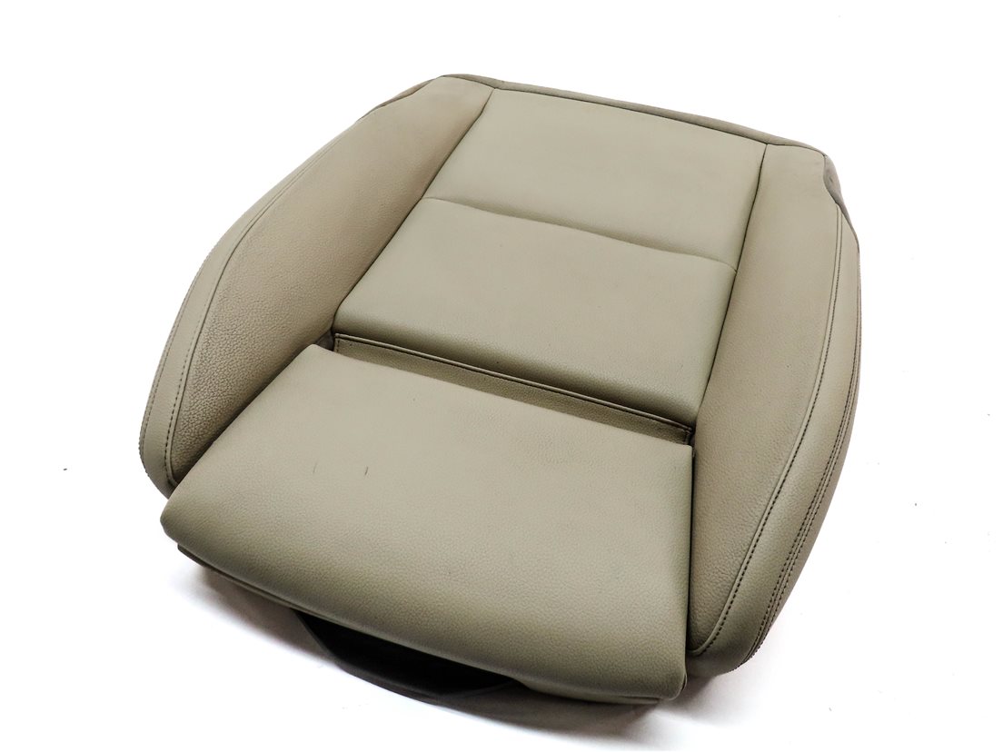 16 MERCEDES CLA250 W117 RIGHT PASSENGER LOWER MEMORY HEATED SEAT CUSHION (Beige)