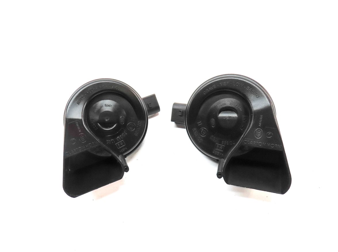 Thumbnail 2: 2008-2017 AUDI A4 A5 S4 S5 Q5 (B8 8K 8R 8T) HIGH & LOW TONE SAFETY HORN SET