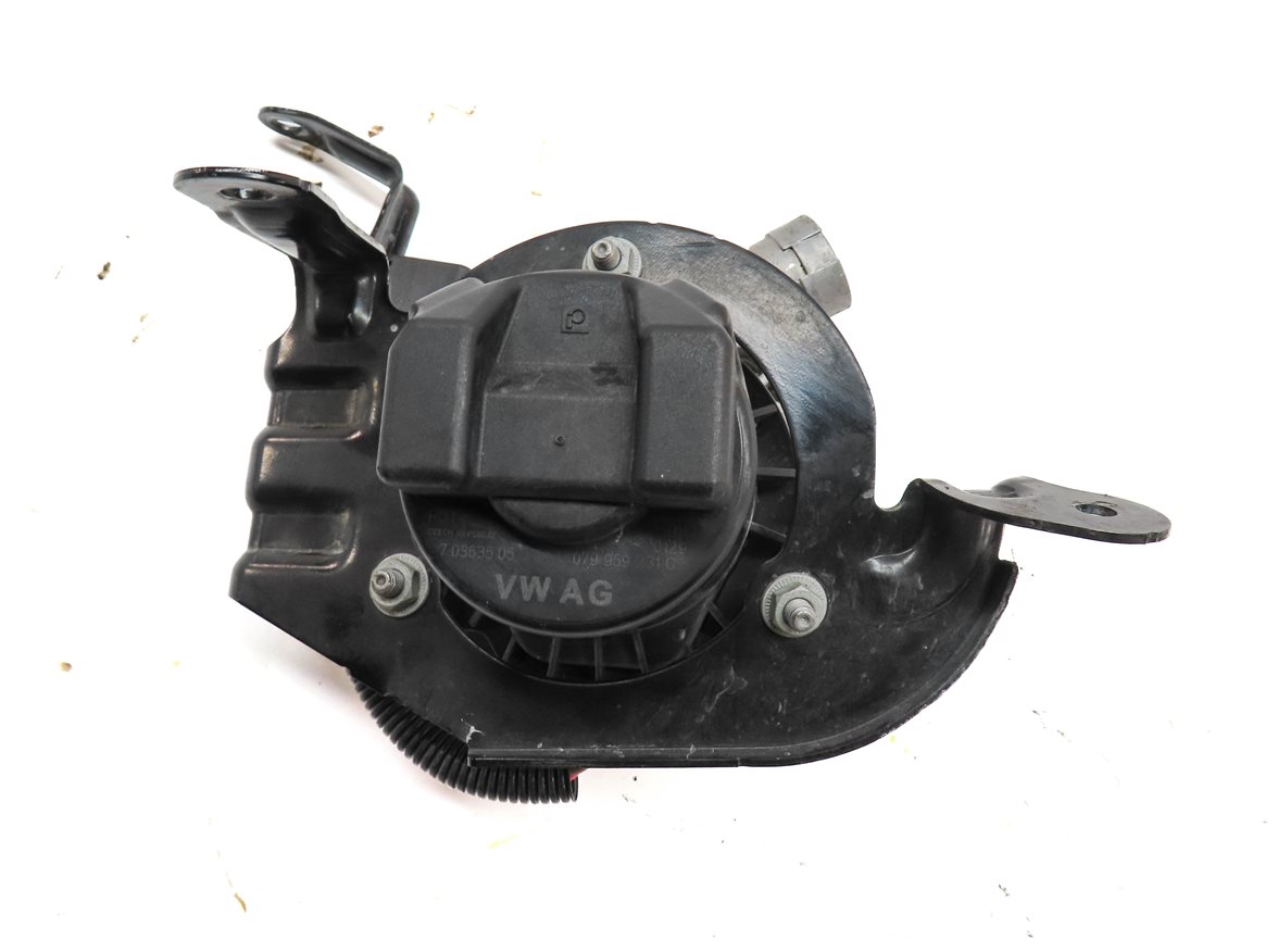 Thumbnail 6: 13-17 AUDI S4 S5 S8 (B8 8K 8T D4 4H) 3.0L 4.0L ENGINE AIR INJECTION SMOG PUMP