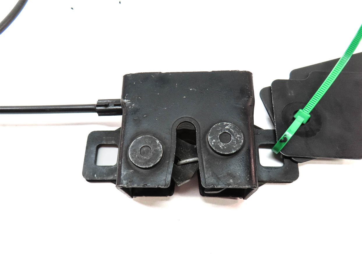 Thumbnail 6: 2015 RANGE ROVER SPORT (L494) FRONT LEFT & RIGHT LOWER HOOD LATCH SET & CABLE