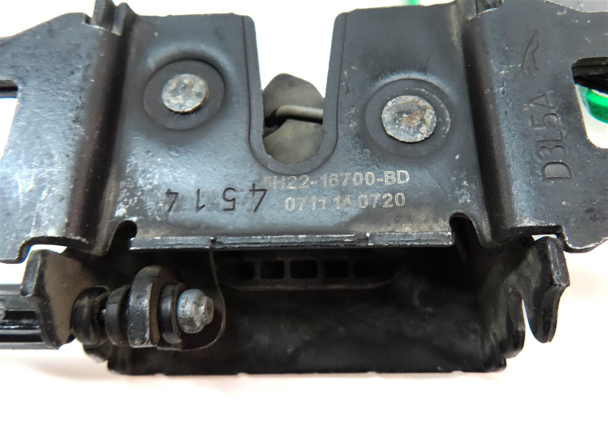Thumbnail 8: 2015 RANGE ROVER SPORT (L494) FRONT LEFT & RIGHT LOWER HOOD LATCH SET & CABLE