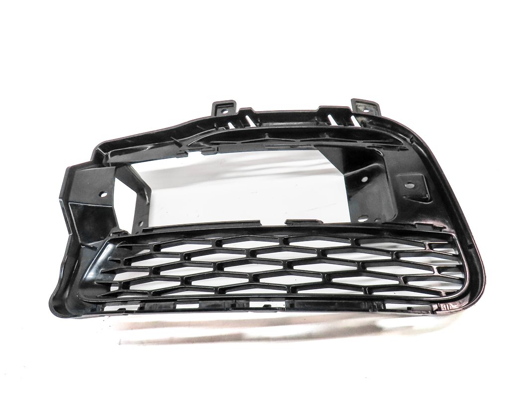 Thumbnail 2: 2014-2017 RANGE ROVER SPORT (L494) RIGHT FRONT PASSENGER FOGLIGHT GRILLE TRIM