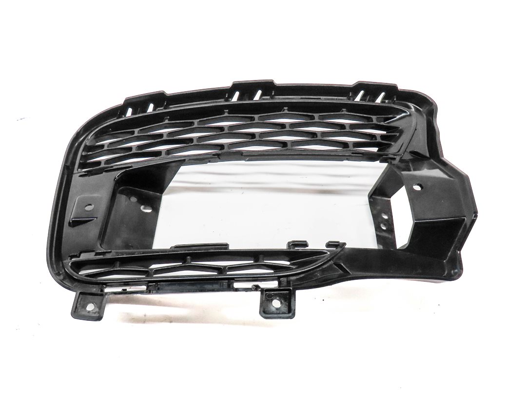 Thumbnail 4: 2014-2017 RANGE ROVER SPORT (L494) RIGHT FRONT PASSENGER FOGLIGHT GRILLE TRIM