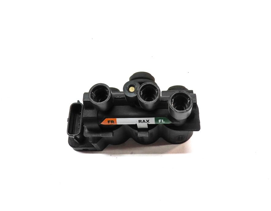 Thumbnail 2: 2015 RANGE ROVER SPORT (L494) AIR RIDE SUSPENSION TRANSFER RELIEF VALVE BLOCK