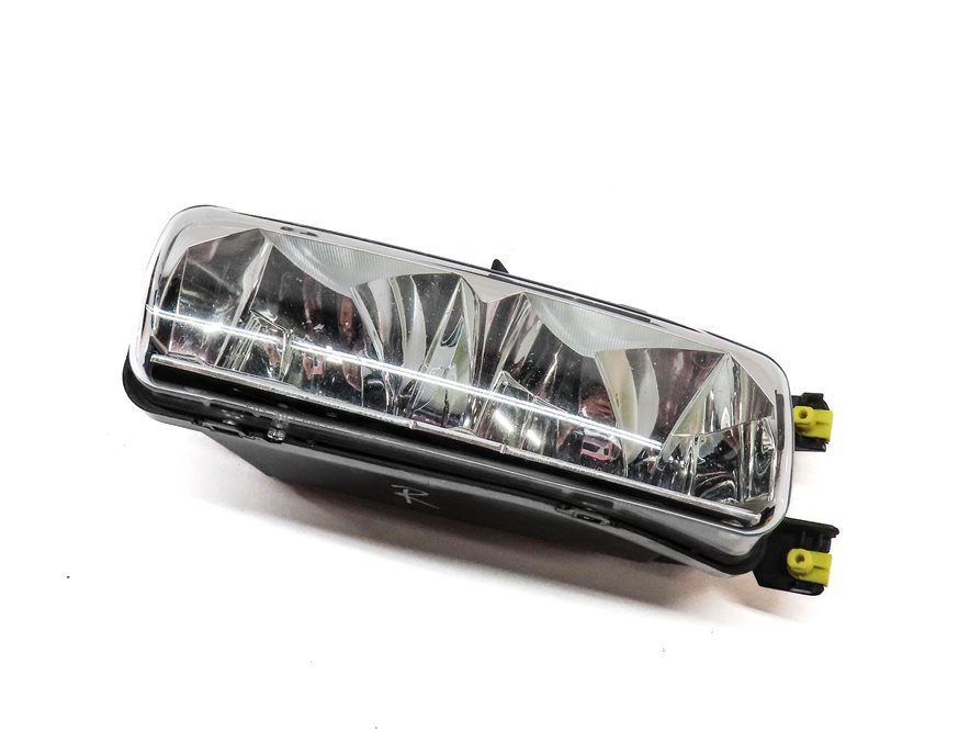 2013-2017 RANGE ROVER SPORT (L494) FRONT RIGHT PASSENGER LED FOGLIGHT LIGHT LAMP