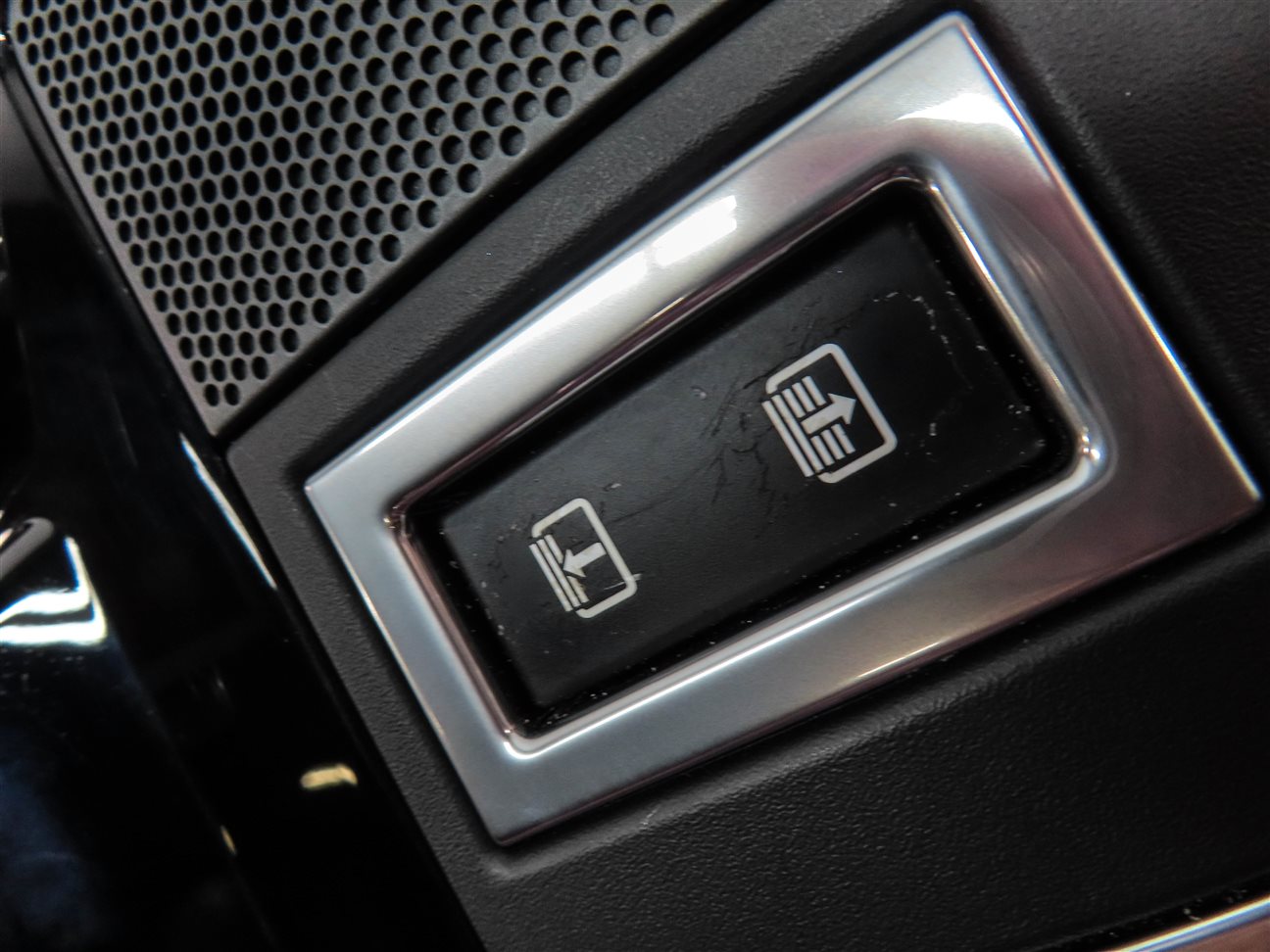 Thumbnail 8: 2015 RANGE ROVER SPORT (L494) FRONT DOMELIGHT MAP READING DOME LIGHT LAMP BLACK