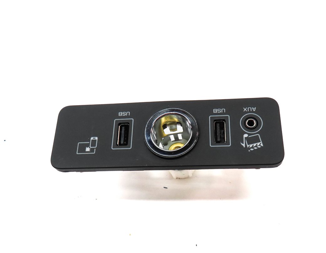 Thumbnail 4: 2015 RANGE ROVER SPORT (L494) RADIO STEREO AUX AUXILIARY AUDIO IN INPUT JACK