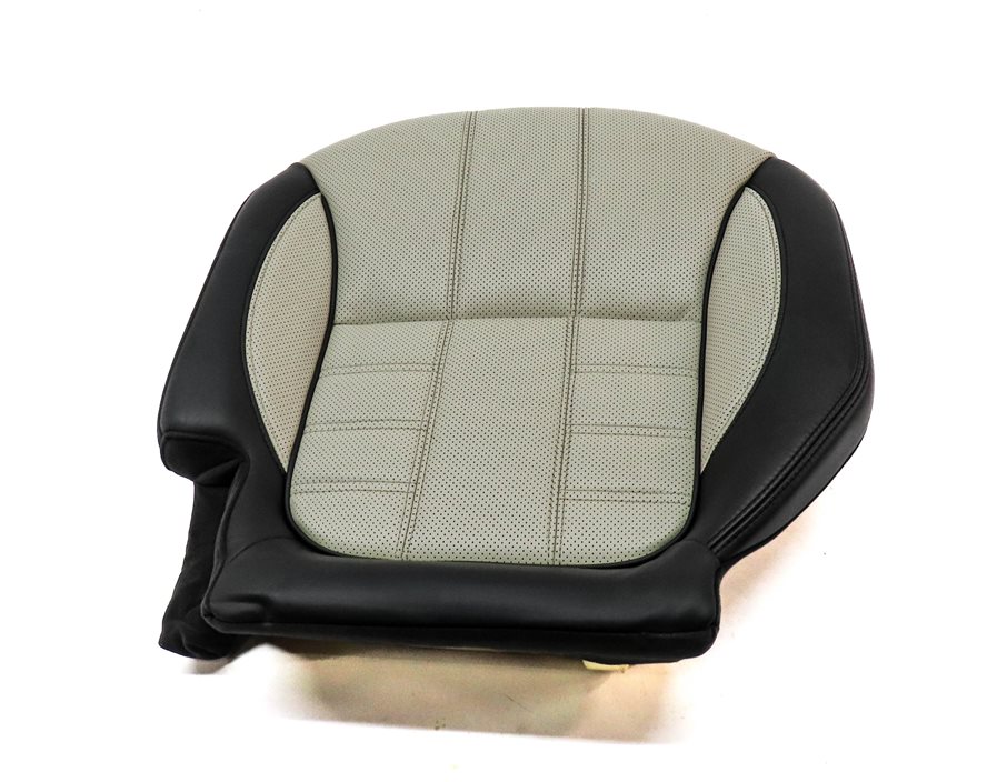 Thumbnail 4: 2015 RANGE ROVER SPORT (L494) REAR RIGHT LOWER BOTTOM SEAT CUSHION (Ebony/Ivory)