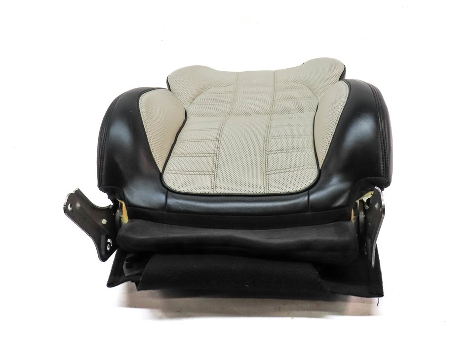 Thumbnail 2: 14-20 ROVER SPORT (L494) FRONT LEFT DRIVER UPPER TOP SEAT CUSHION (Ebony/Ivory)