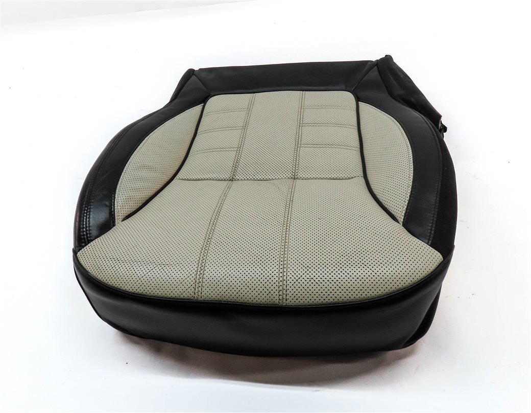 Thumbnail 2: 14-20 RANGE ROVER SPORT L494 FRONT RIGHT LOWER BOTTOM SEAT CUSHION (Ebony/Ivory)