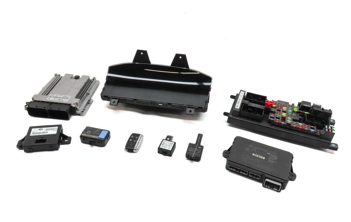 2015 RANGE ROVER SPORT (L405 L494) NETWORK CENTRAL GATEWAY CONTROL MODULE