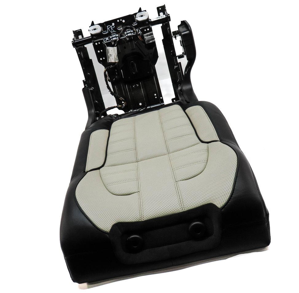 Thumbnail 4: 2015 RANGE ROVER SPORT (L494) REAR RIGHT UPPER TOP SEAT CUSHION (Ebony/Ivory)
