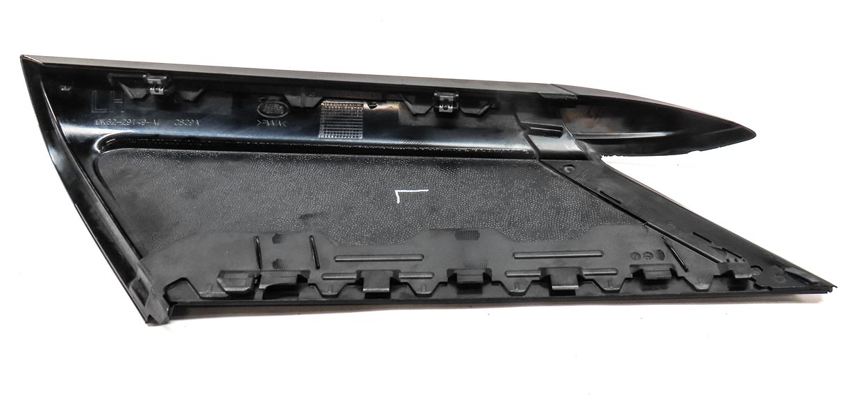 Thumbnail 5: 2015 RANGE ROVER SPORT (L494) REAR LEFT EXTERIOR D-PILLAR TRIM COVER CAP (BLACK)