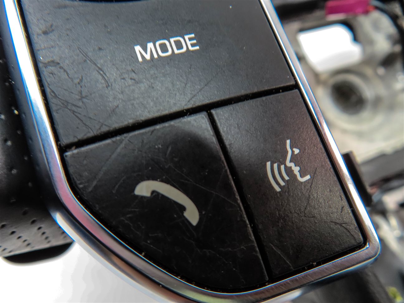 Thumbnail 11: 2014-2022 RANGE ROVER SPORT (L494) 4-SPOKE HEATED STEERING WHEEL w/ SWITCHES