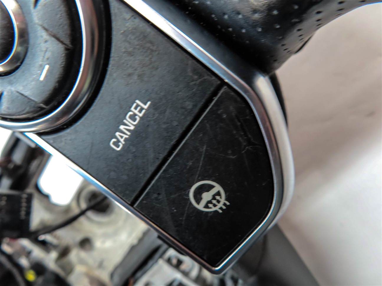 Thumbnail 12: 2014-2022 RANGE ROVER SPORT (L494) 4-SPOKE HEATED STEERING WHEEL w/ SWITCHES
