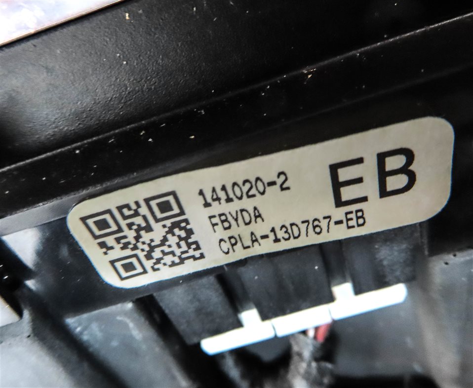 Thumbnail 6: 2014-2022 RANGE ROVER SPORT (L494) 4-SPOKE HEATED STEERING WHEEL w/ SWITCHES
