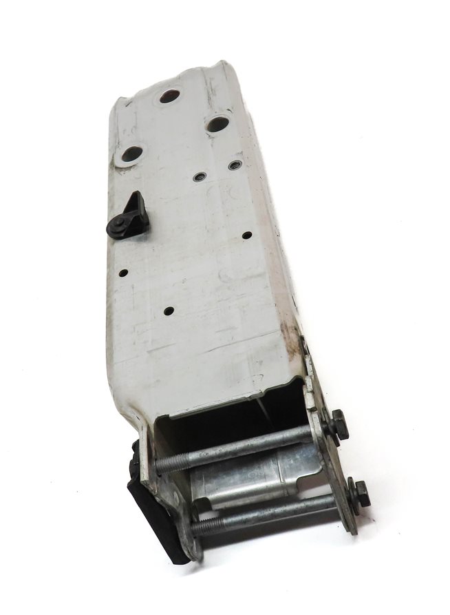 Thumbnail 3: 12-21 BMW 2 3 4 (F22 F30 F32) FRONT RIGHT BUMPER REINFORCEMENT MOUNT BRACKET