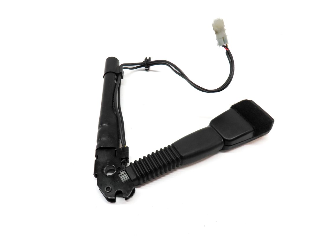 Thumbnail 4: 12-19 BMW 2 3 4 M3 (F22 F32 F33 F34 F36) FRONT RIGHT PASSENGER SEATBELT RECEIVER