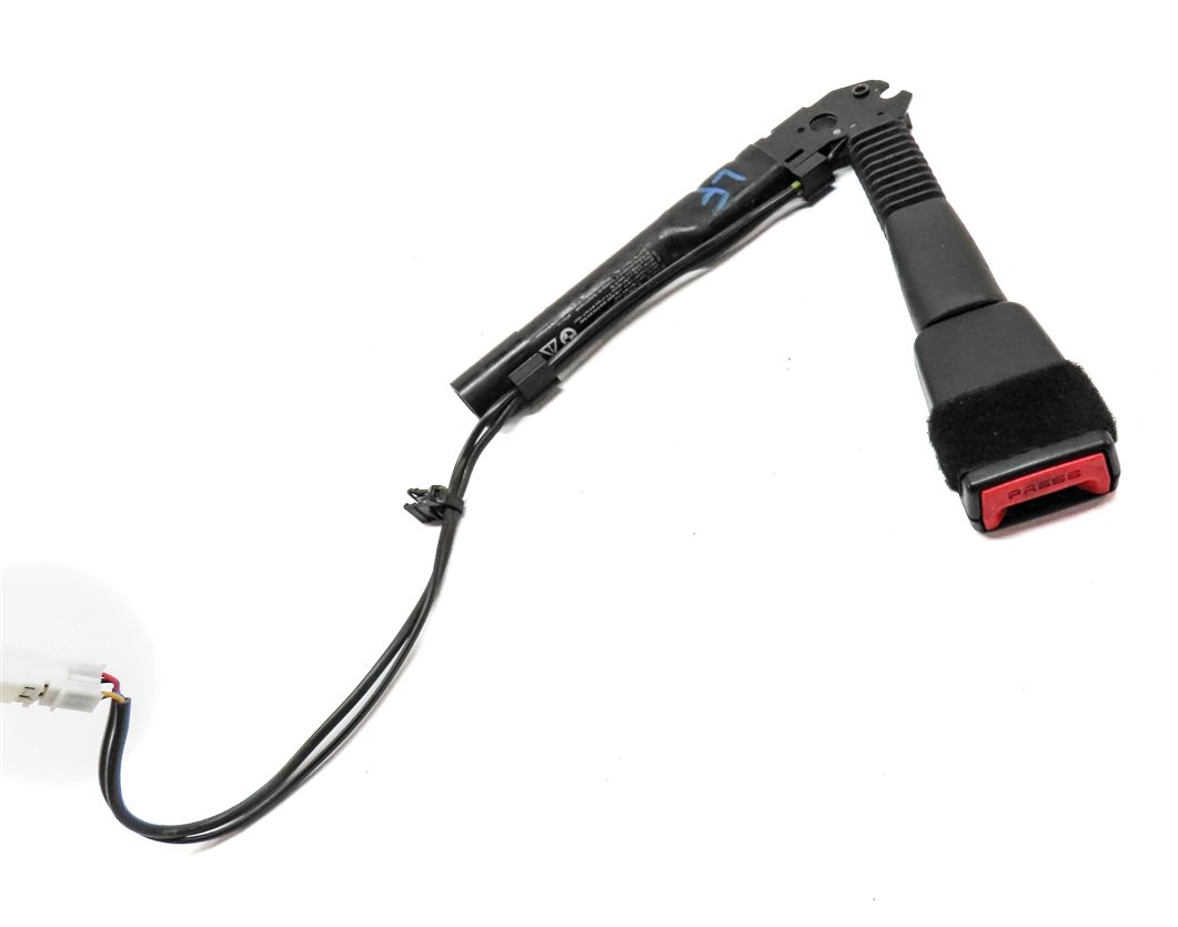 Thumbnail 3: 2012-2019 BMW 2 3 4 SERIES (F22 F30 F32) LEFT FRONT DRIVER SEATBELT RECEIVER