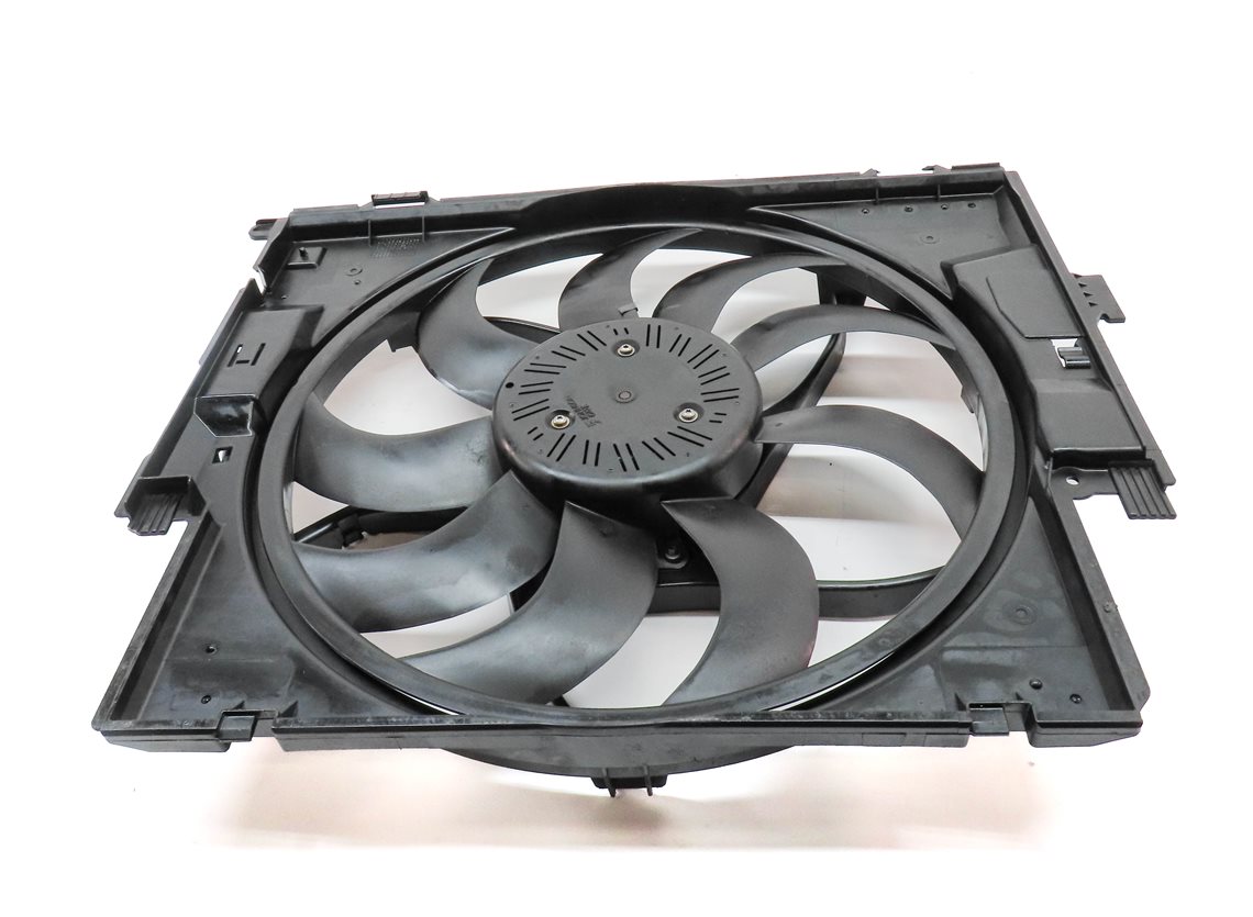 Thumbnail 2: 12-16 BMW 2 3 4 SERIES (F22 F30 F31 F32) RADIATOR ELECTRIC COOLING FAN w/ SHROUD