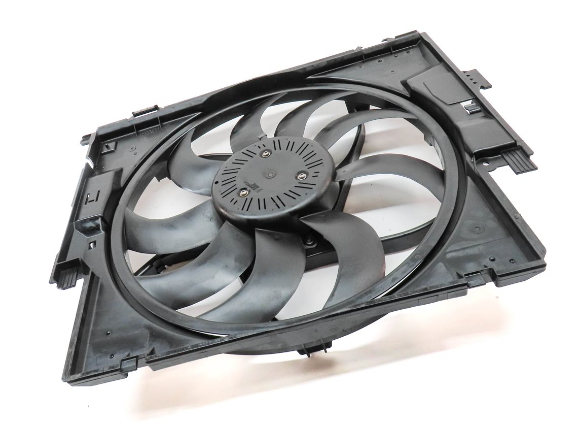 Thumbnail 3: 12-16 BMW 2 3 4 SERIES (F22 F30 F31 F32) RADIATOR ELECTRIC COOLING FAN w/ SHROUD