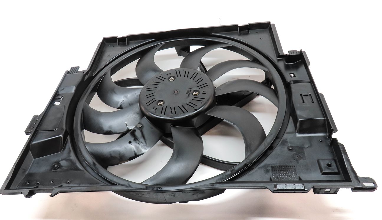 Thumbnail 4: 12-16 BMW 2 3 4 SERIES (F22 F30 F31 F32) RADIATOR ELECTRIC COOLING FAN w/ SHROUD