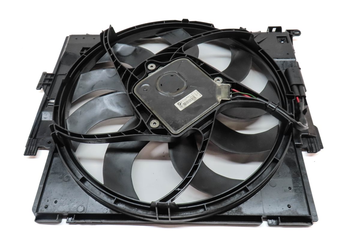 Thumbnail 5: 12-16 BMW 2 3 4 SERIES (F22 F30 F31 F32) RADIATOR ELECTRIC COOLING FAN w/ SHROUD
