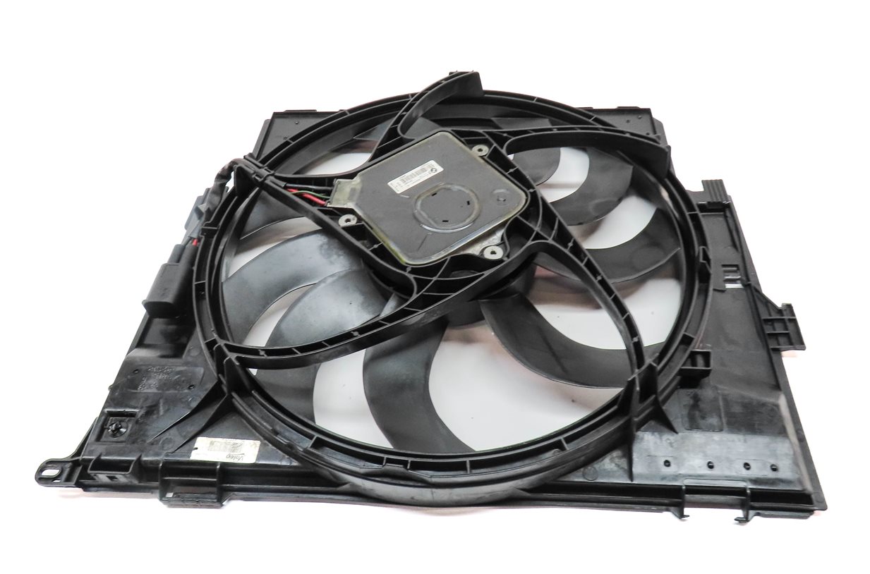 Thumbnail 6: 12-16 BMW 2 3 4 SERIES (F22 F30 F31 F32) RADIATOR ELECTRIC COOLING FAN w/ SHROUD