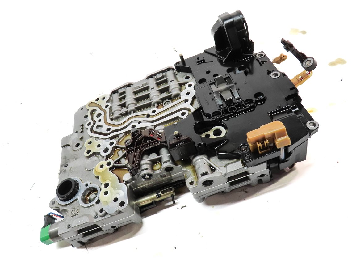 Thumbnail 3: 14-16 BMW 228i 328i 428i 528i (F22 F30 F32 F10) 8HP-45 TRANSMISSION VALVE BODY