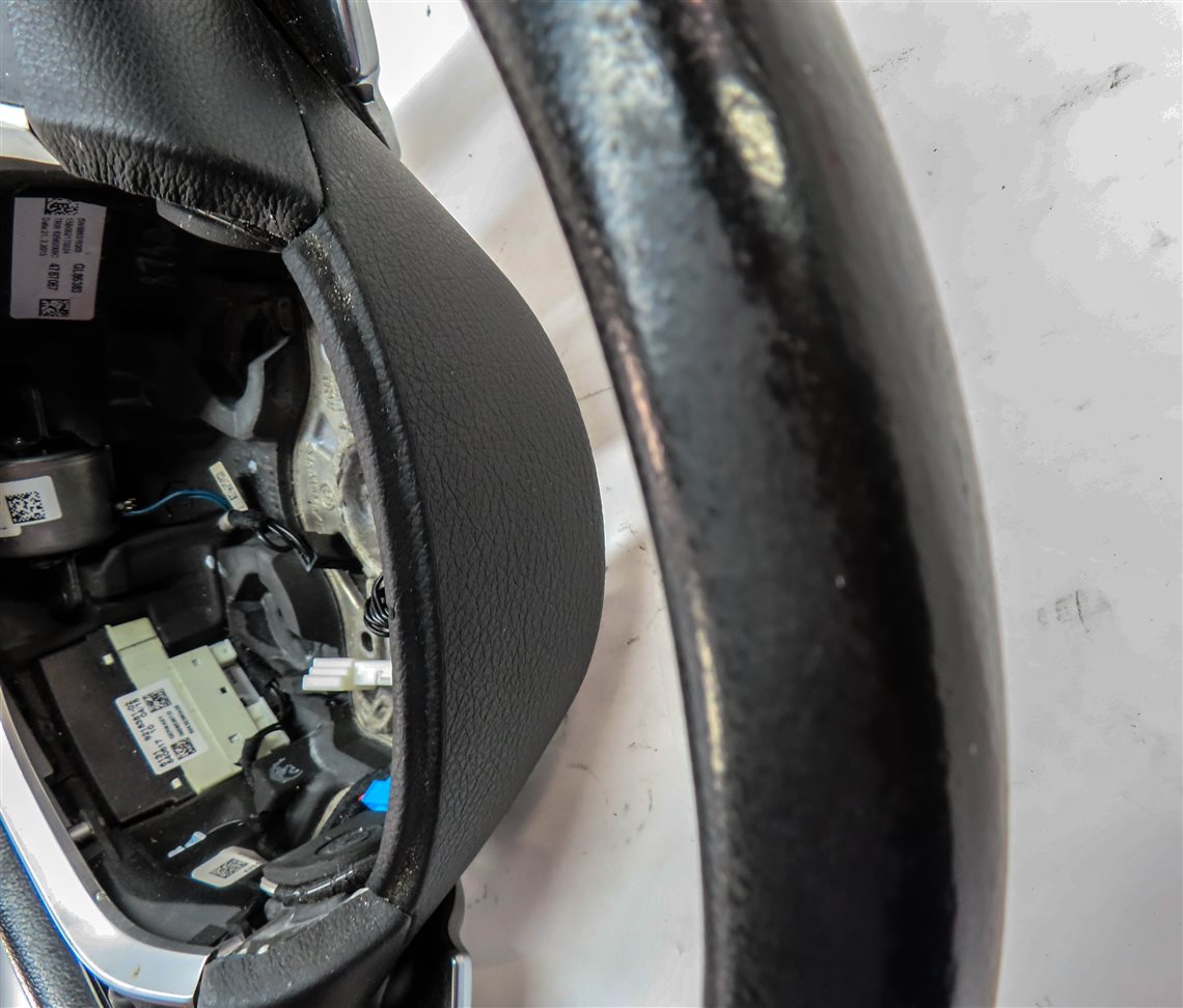 Thumbnail 9: 12-18 BMW 2 3 4 SERIES F22 F30 F32 SPORT STEERING WHEEL w/ SHIFT PADDLES (Black)