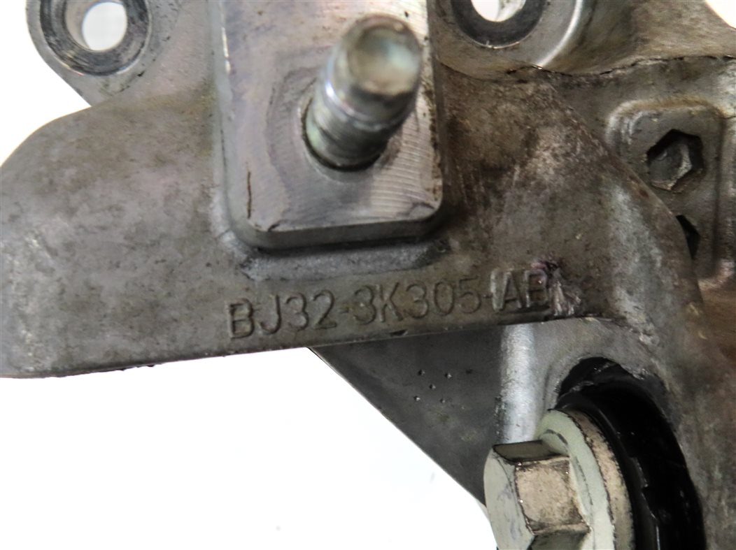 Thumbnail 8: 2013 RANGE ROVER EVOQUE (L538) 2.0L (TIVCT TC) RIGHT LOWER ENGINE MOTOR MOUNT