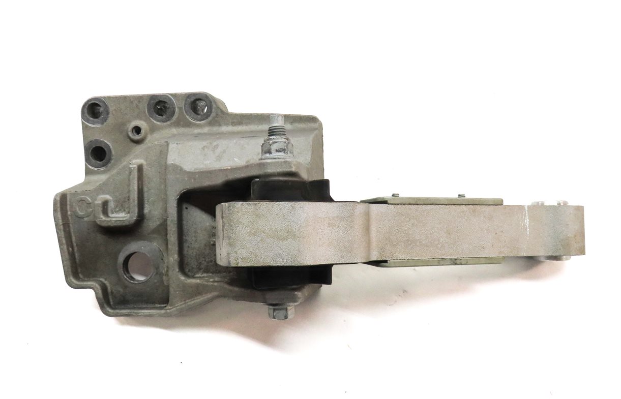 Thumbnail 6: 2013 RANGE ROVER EVOQUE (L538) 2.0L (TIVCT TC) UPPER ENGINE MOTOR MOUNT BRACKET