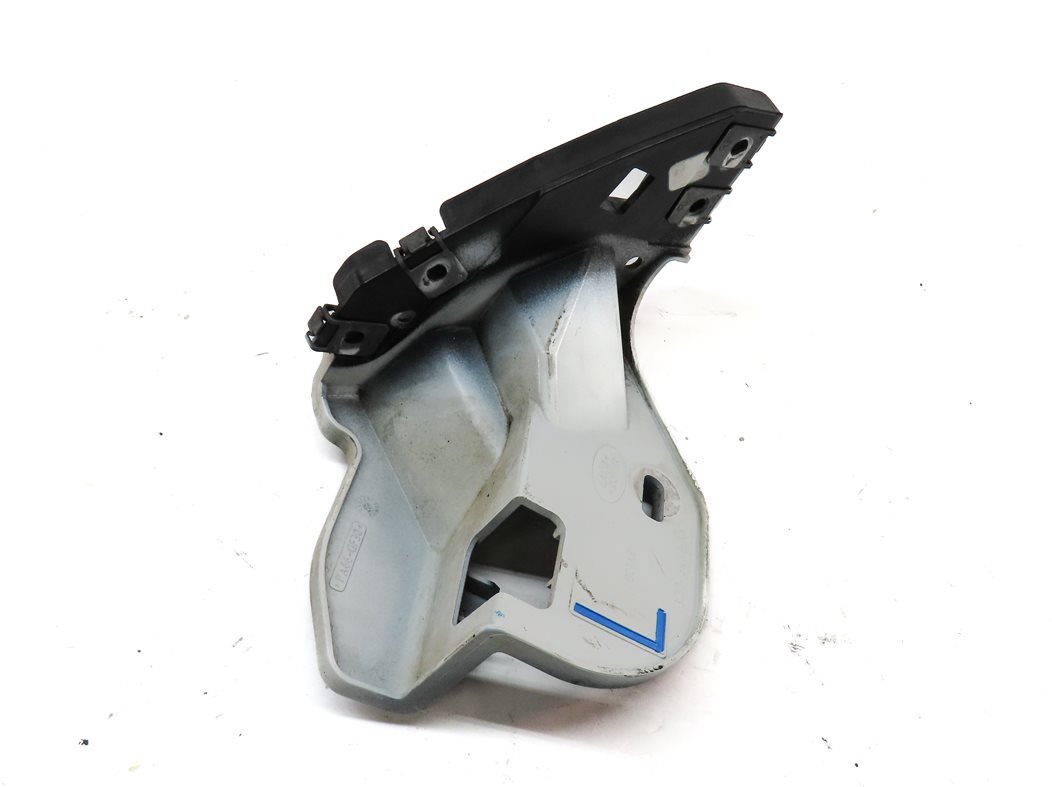 Thumbnail 4: 2013 RANGE ROVER EVOQUE (L538) FRONT LEFT DRIVER LOWER FENDER MOUNT BRACKET
