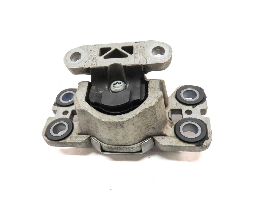 Thumbnail 2: 2013 RANGE ROVER EVOQUE (L538) AUTOMATIC TRANSMISSION MOUNT BRACKET
