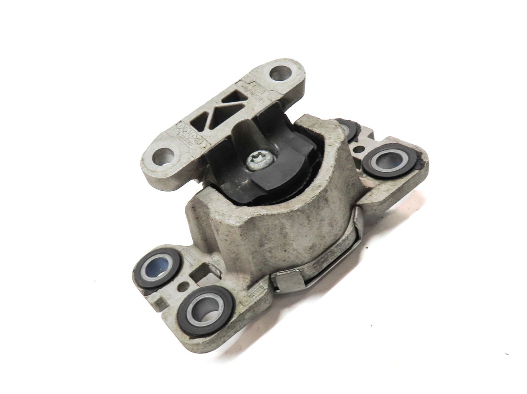 Thumbnail 3: 2013 RANGE ROVER EVOQUE (L538) AUTOMATIC TRANSMISSION MOUNT BRACKET
