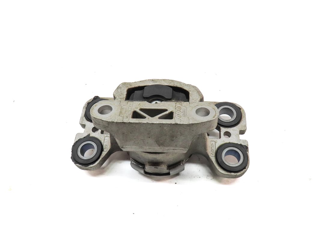 Thumbnail 4: 2013 RANGE ROVER EVOQUE (L538) AUTOMATIC TRANSMISSION MOUNT BRACKET